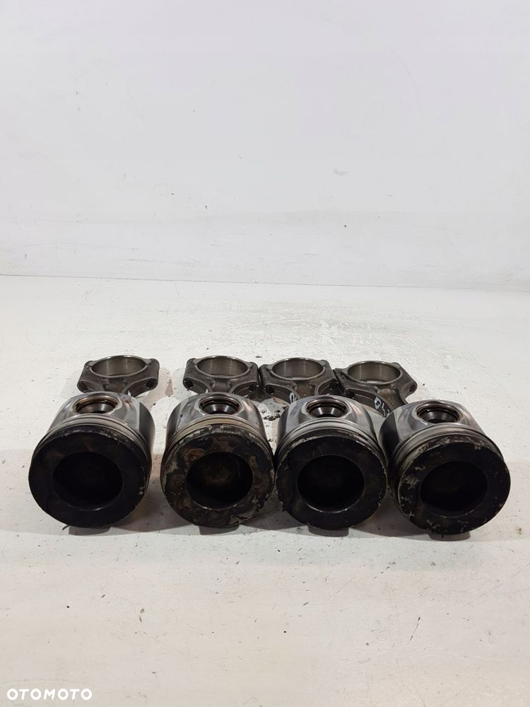 tłok + korbowód 82l175 volvo v40 v60 xc60 xc90 2.0d 180km d4204t5 - 10