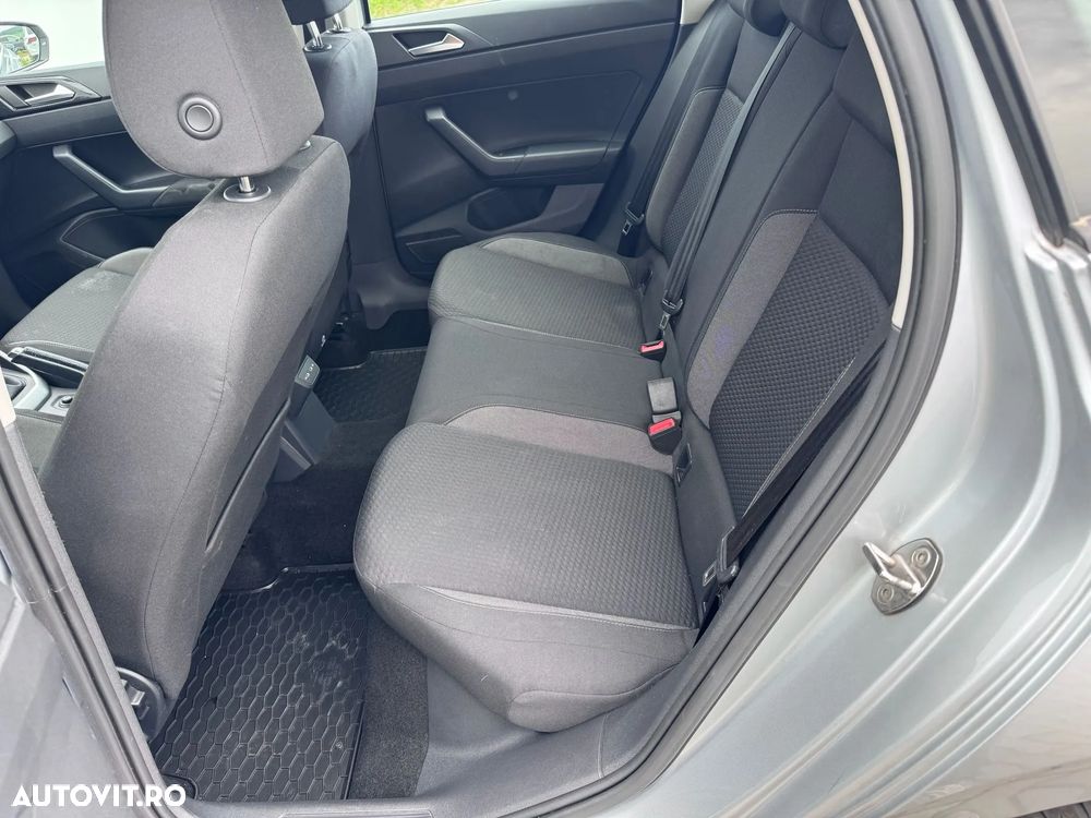 Volkswagen Polo - 11