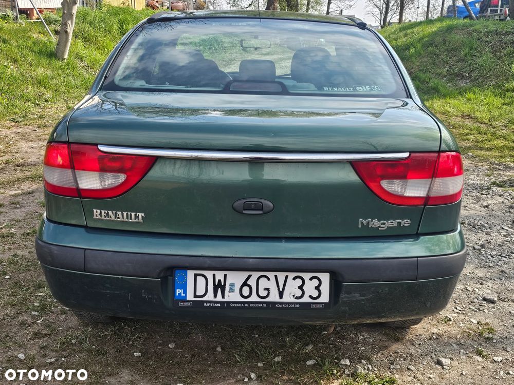 Renault Megane 1.6 - 11