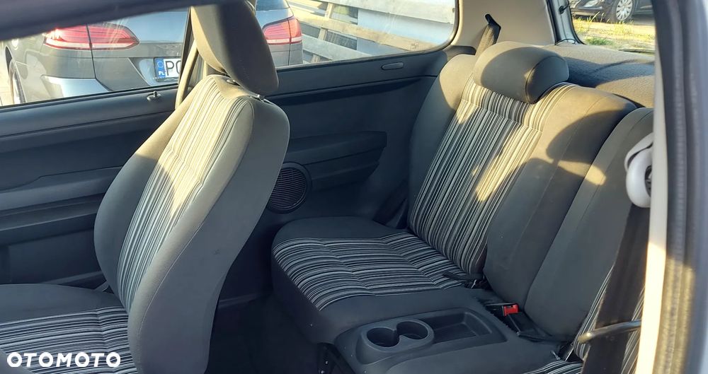 Volkswagen Fox - 14