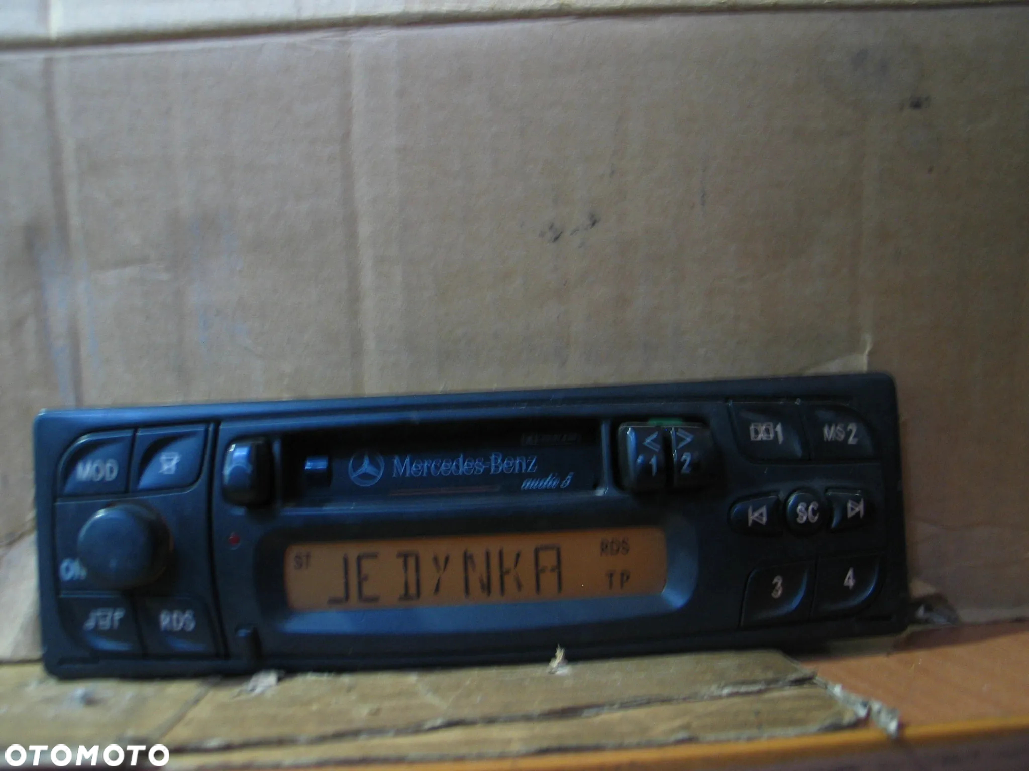 radio radioodtwarzacz Mercedes audio 5 A1688200186 - 6