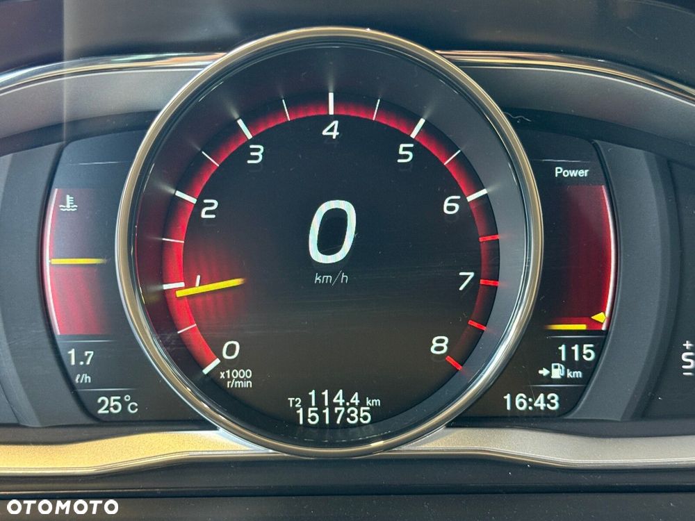 Volvo XC 70 - 31