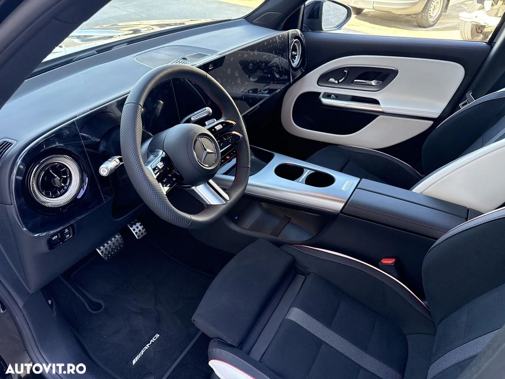 Mercedes-Benz GLB - 10