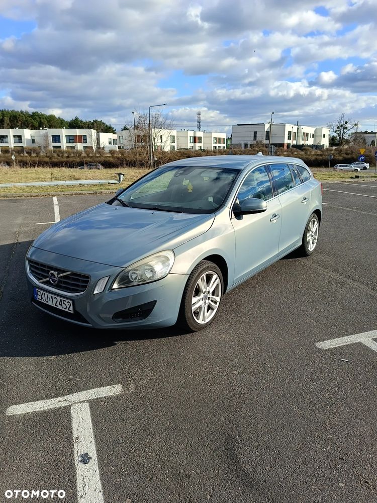 Volvo V60 D3 Summum - 17
