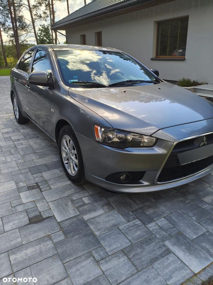 Mitsubishi Lancer - 1