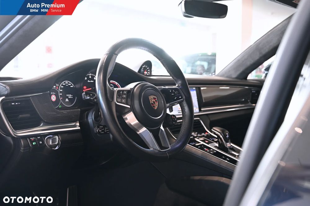 Porsche Panamera Turbo - 6