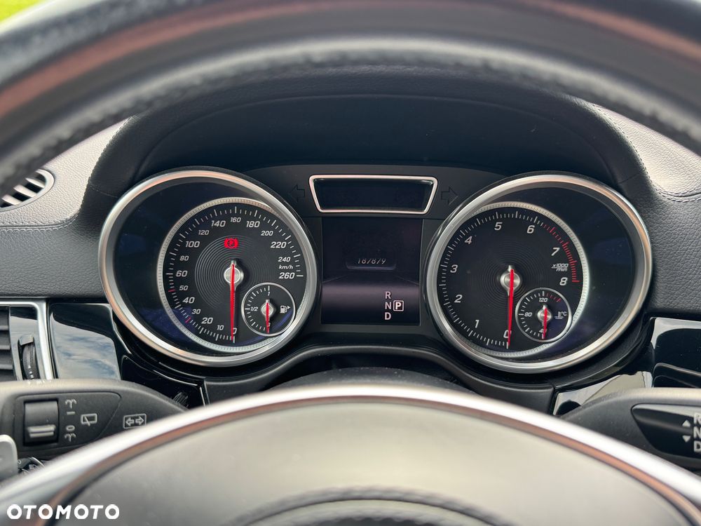 Mercedes-Benz GLS - 10