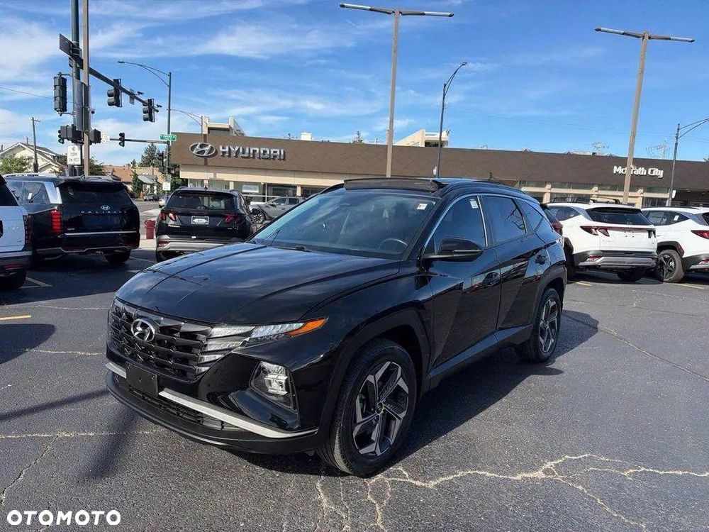 Hyundai Tucson - 2