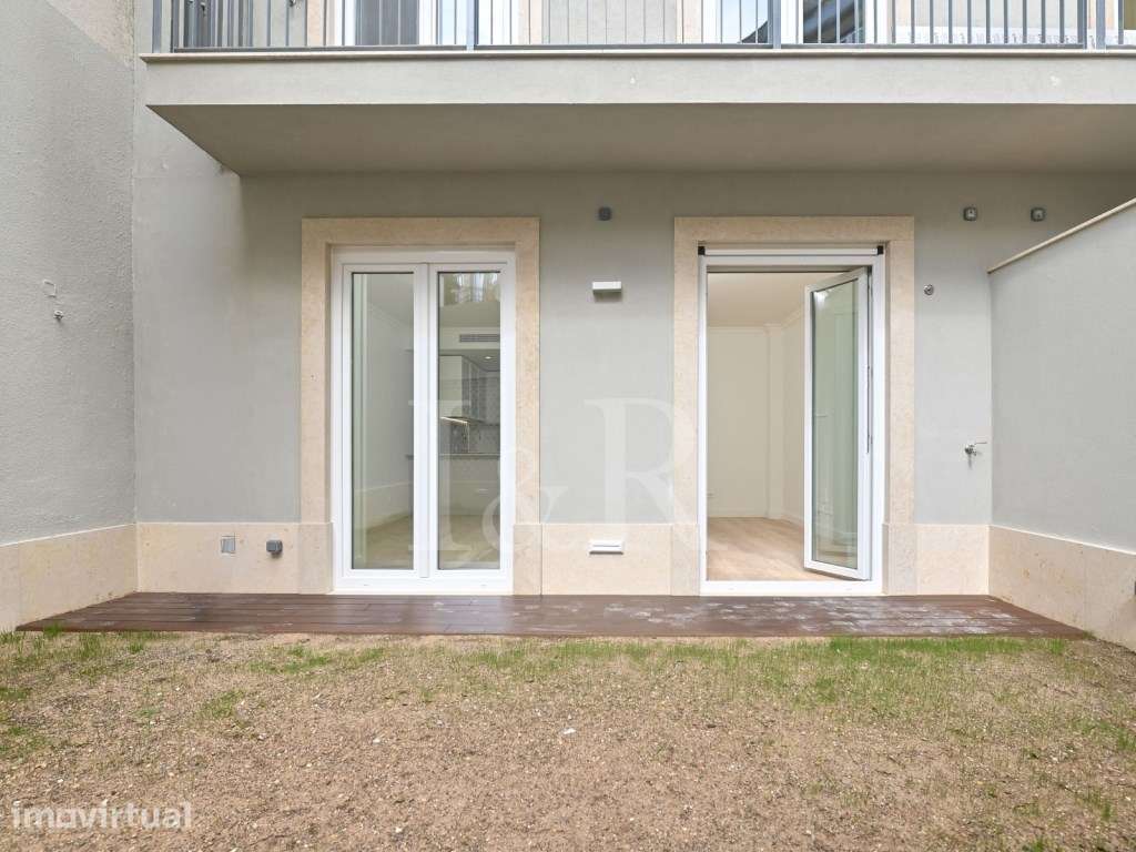 Apartamento T1 com pátio exterior junto ao Marquês Pombal, Lisboa - Grande imagem: 3/35