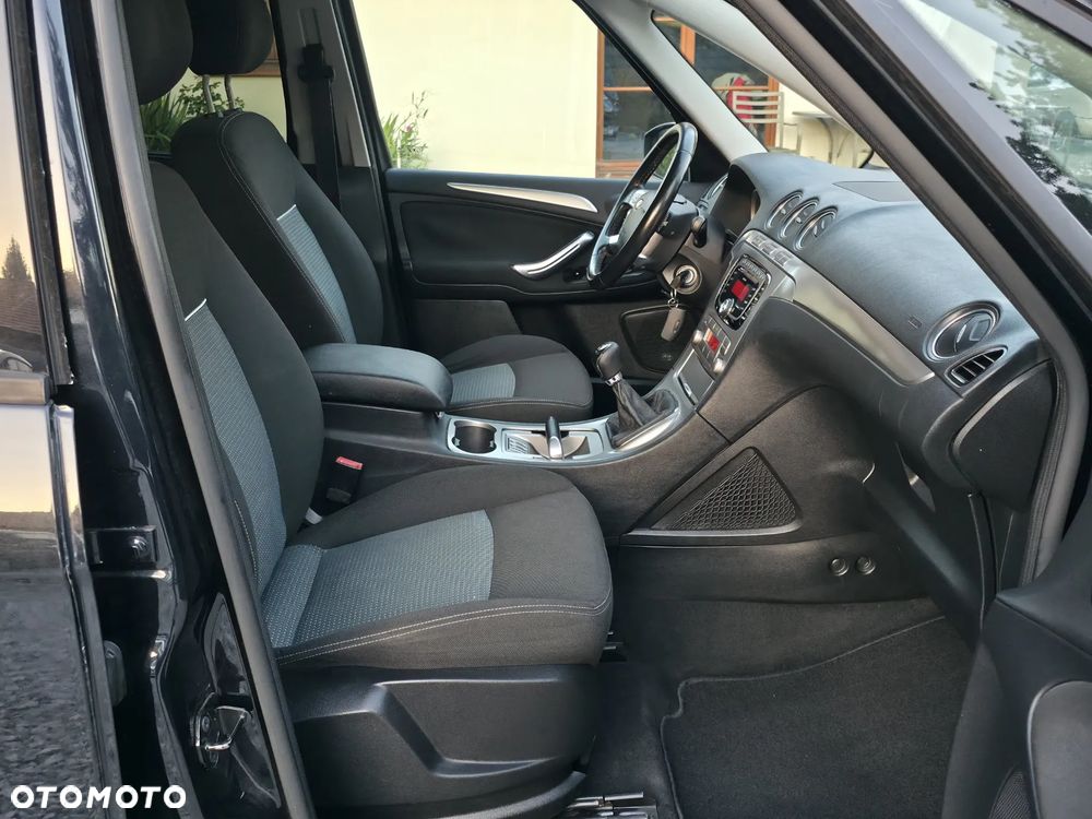 Ford Galaxy 2.0 Champions Edition - 8