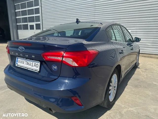 Ford Focus 1.0 EcoBoost Titanium - 4