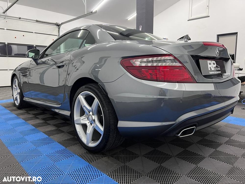 Mercedes-Benz SLK - 11