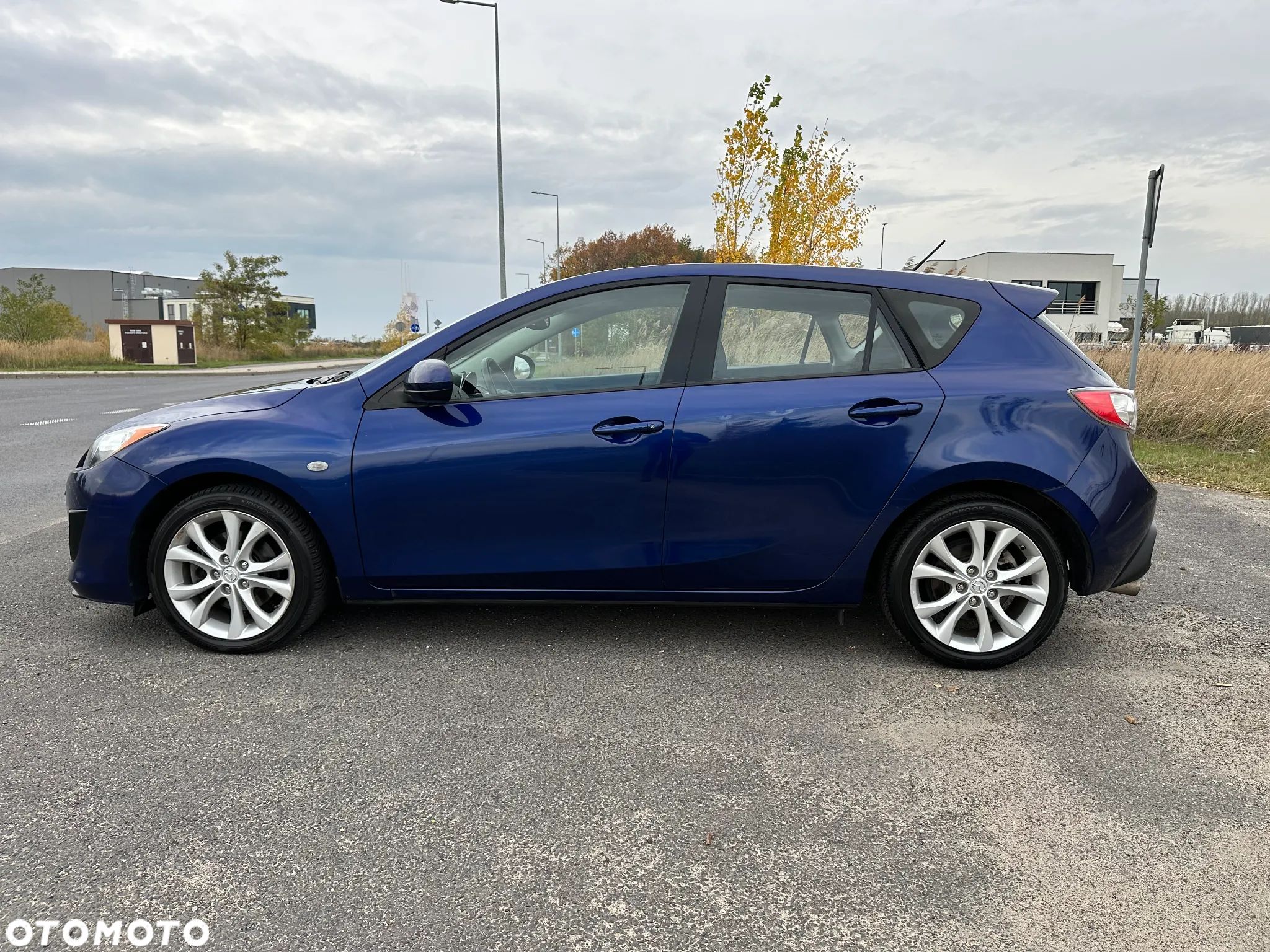Mazda 3 2.0 Exclusive + - 1