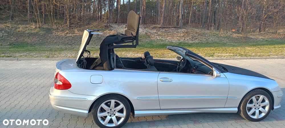 Mercedes-Benz CLK - 11