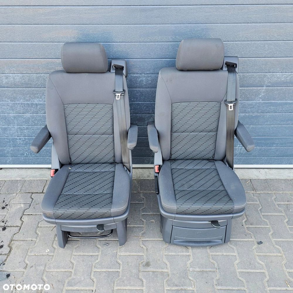 VW T5 T6 MULTIVAN fotel obrotowy tył II RZĄD ANTRACYT CHEYENNE - 2