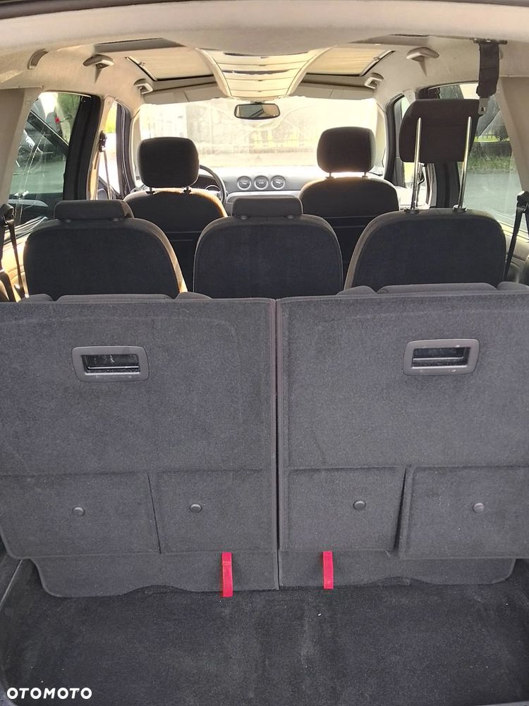 Ford Galaxy 2.0 TDCi Ghia - 28
