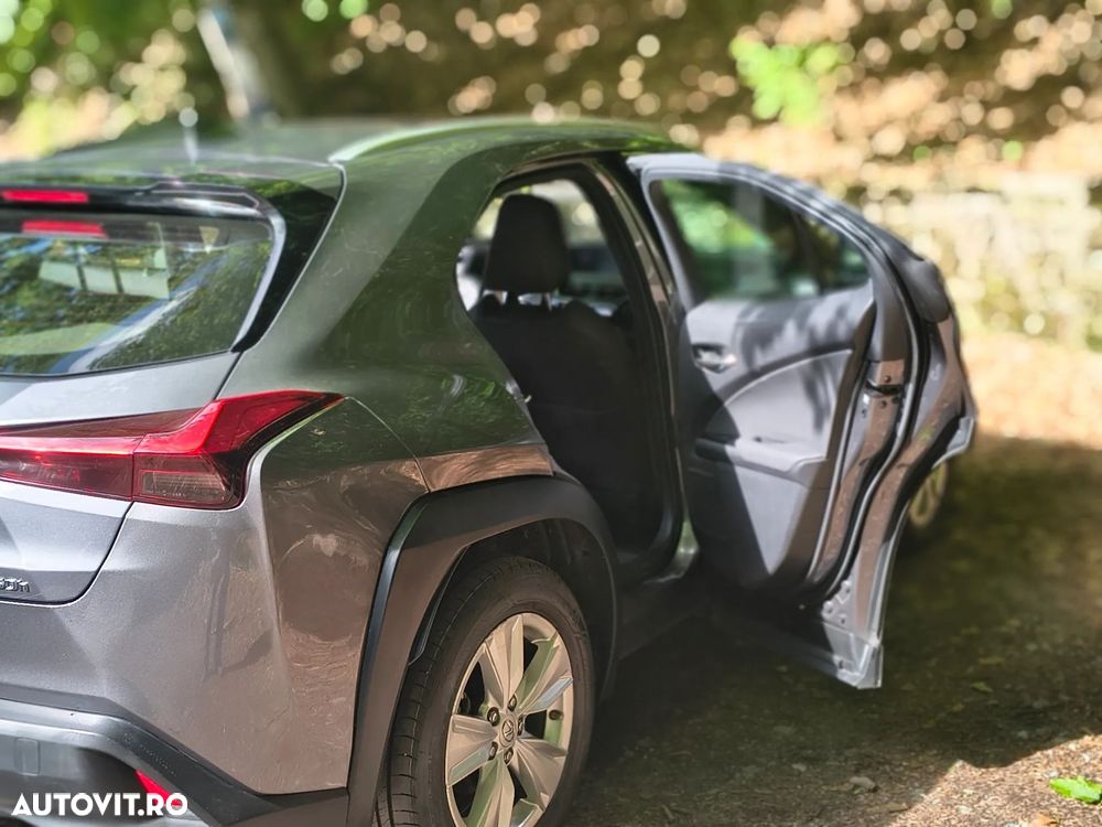 Lexus UX 250h (E-FOUR) Business Edition - 16