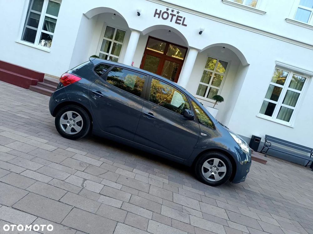 Kia Venga 1.4 CVVT Dream Team Edition - 16