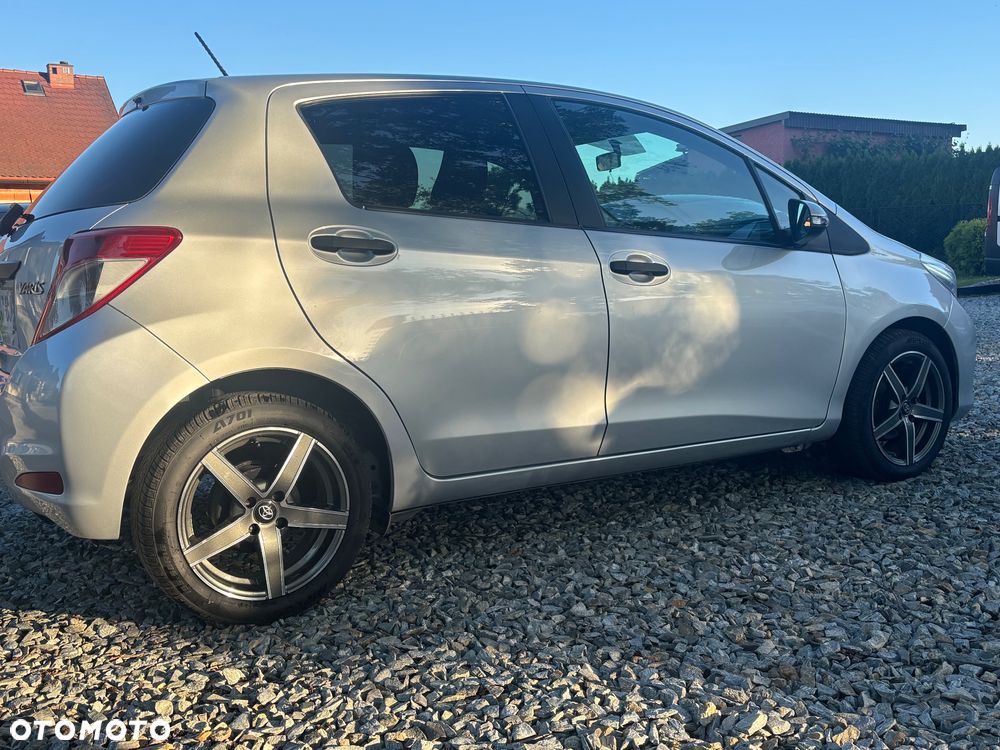 Toyota Yaris 1.4 D-4D Comfort - 9