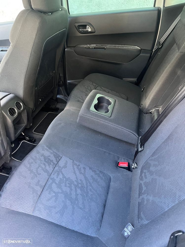 Peugeot 3008 2.0 HDi Hybrid4 99g - 15