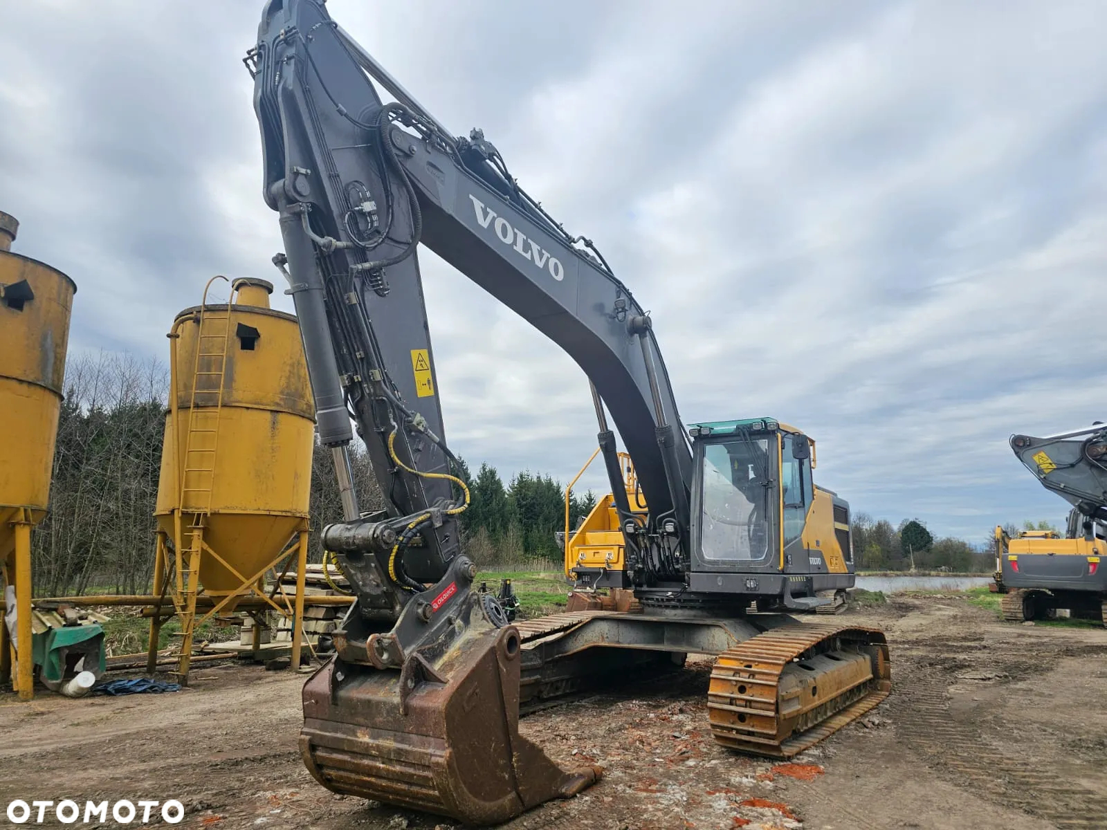 Volvo EC300EL - 10