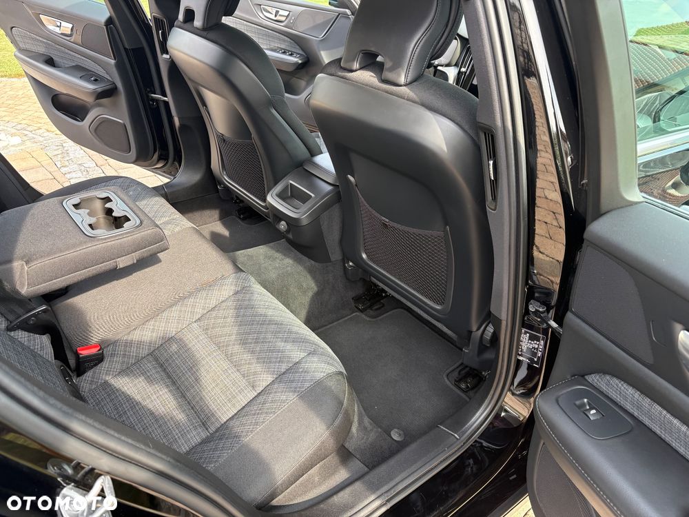Volvo V60 B3 B Momentum Core - 15