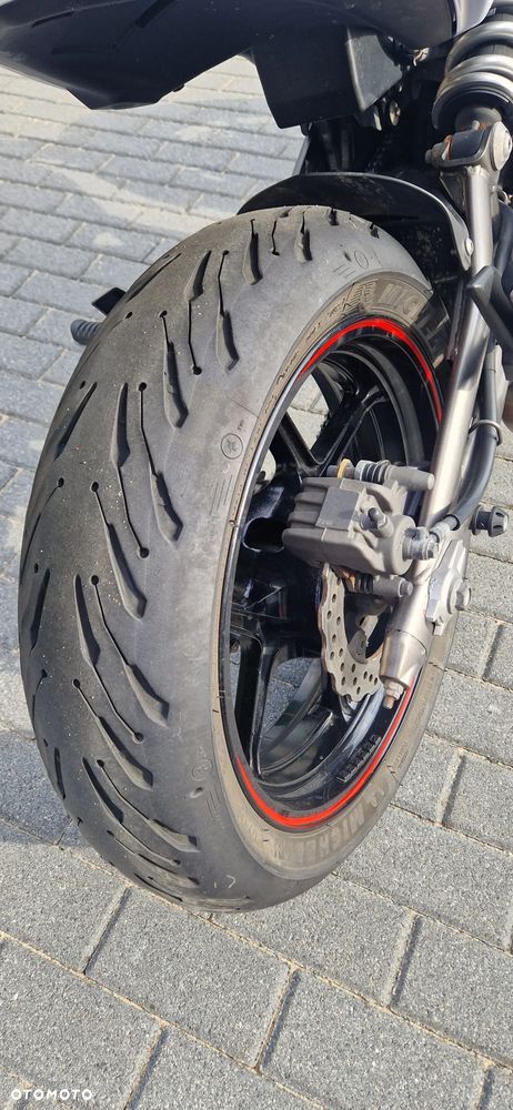 Kawasaki ER - 17