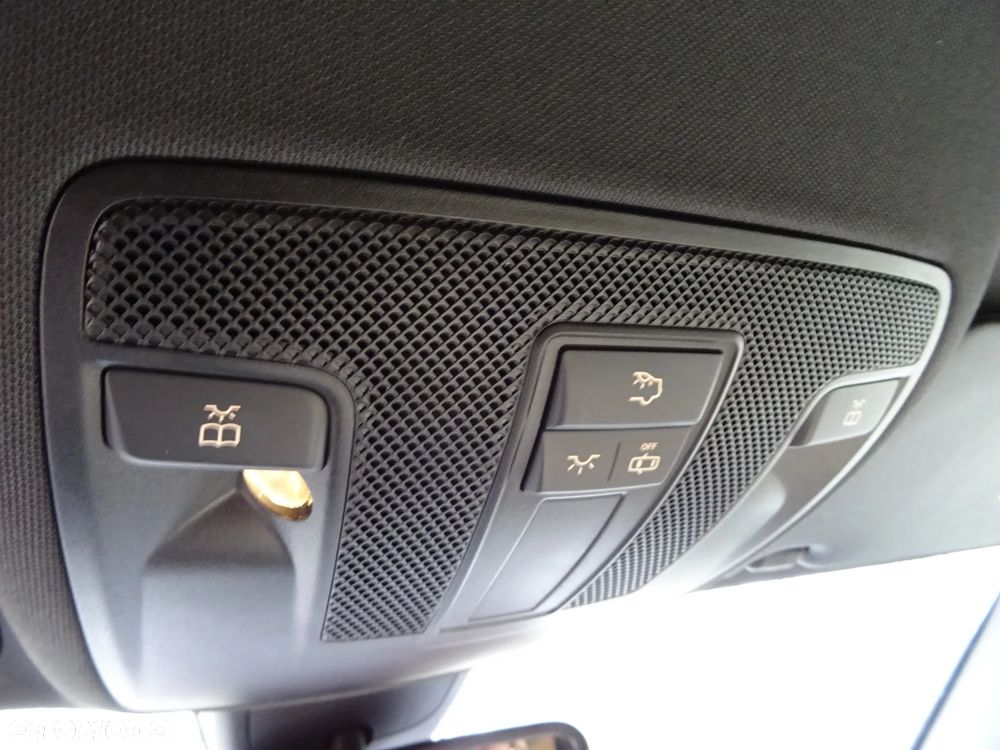Mercedes-Benz GLA 180 (CDI) d - 23
