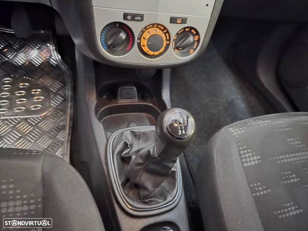 Opel Corsa 1.3 CDTi Enjoy - 14