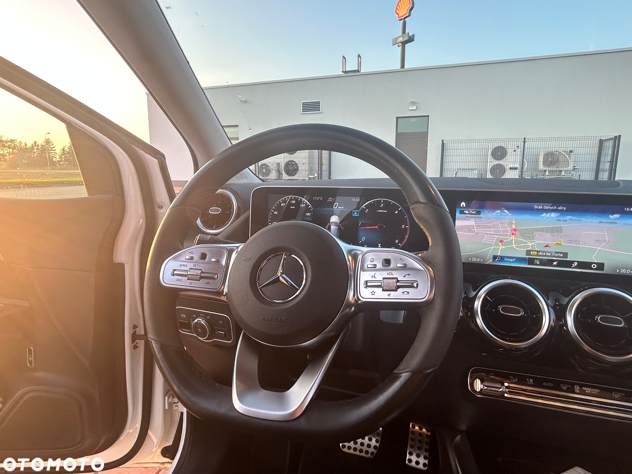 Mercedes-Benz Klasa B 200 d 8G-DCT AMG Line - 12
