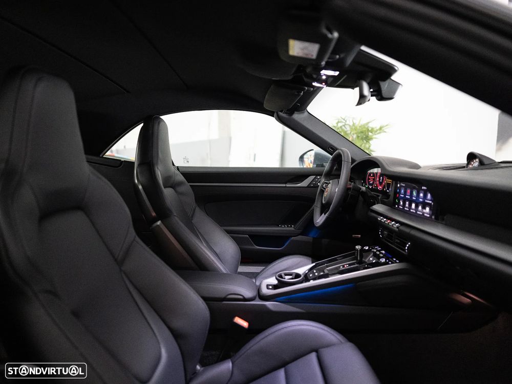 Porsche 911 (992) Carrera GTS PDK - 39