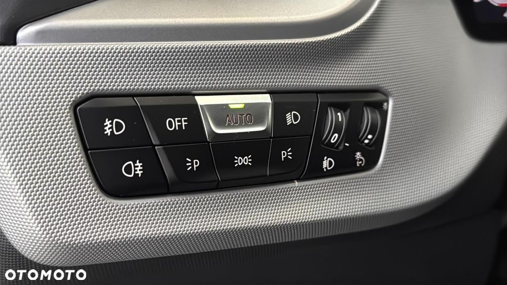 BMW Seria 1 118i Advantage - 30