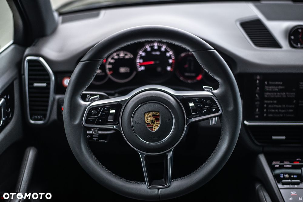 Porsche Cayenne Standard - 11