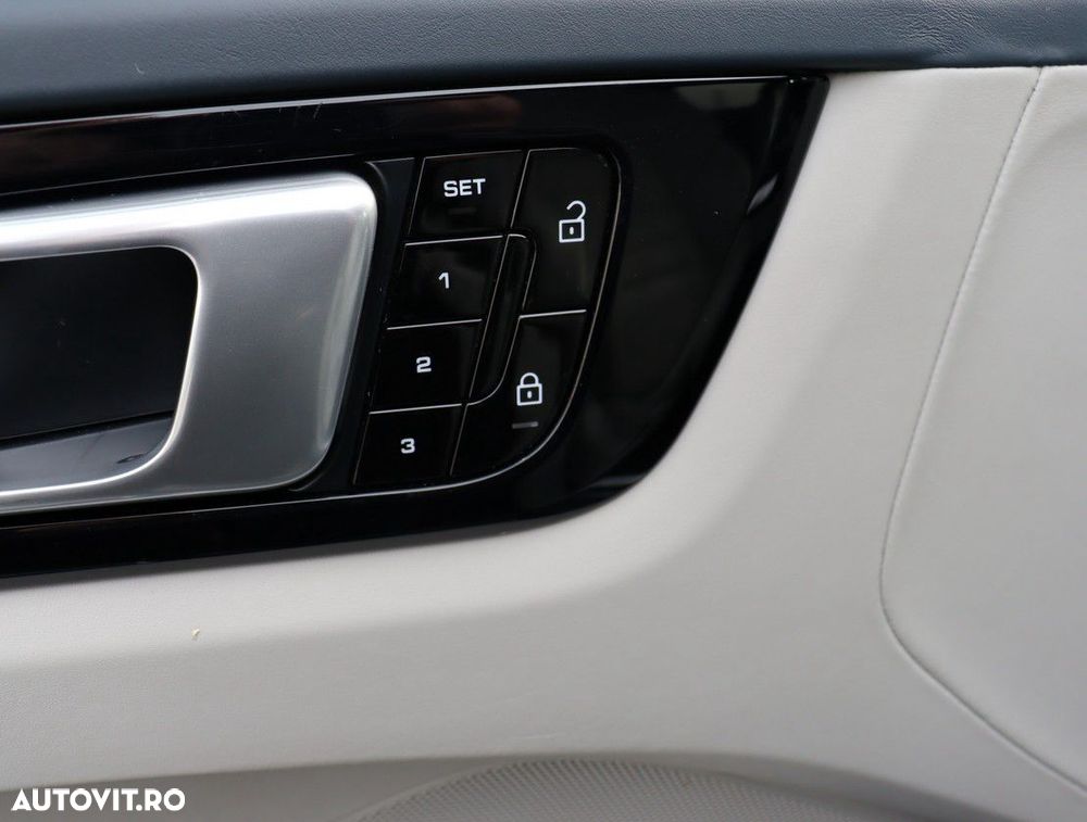 Porsche Cayenne Coupe - 24