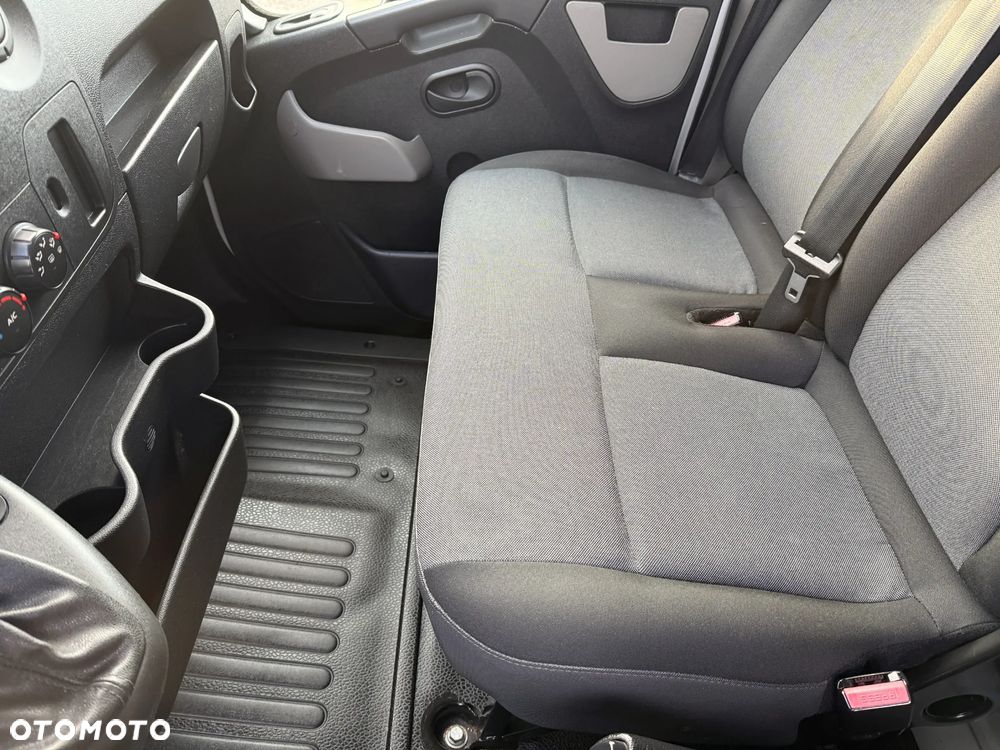 Renault Master Izoterma Winda - 23