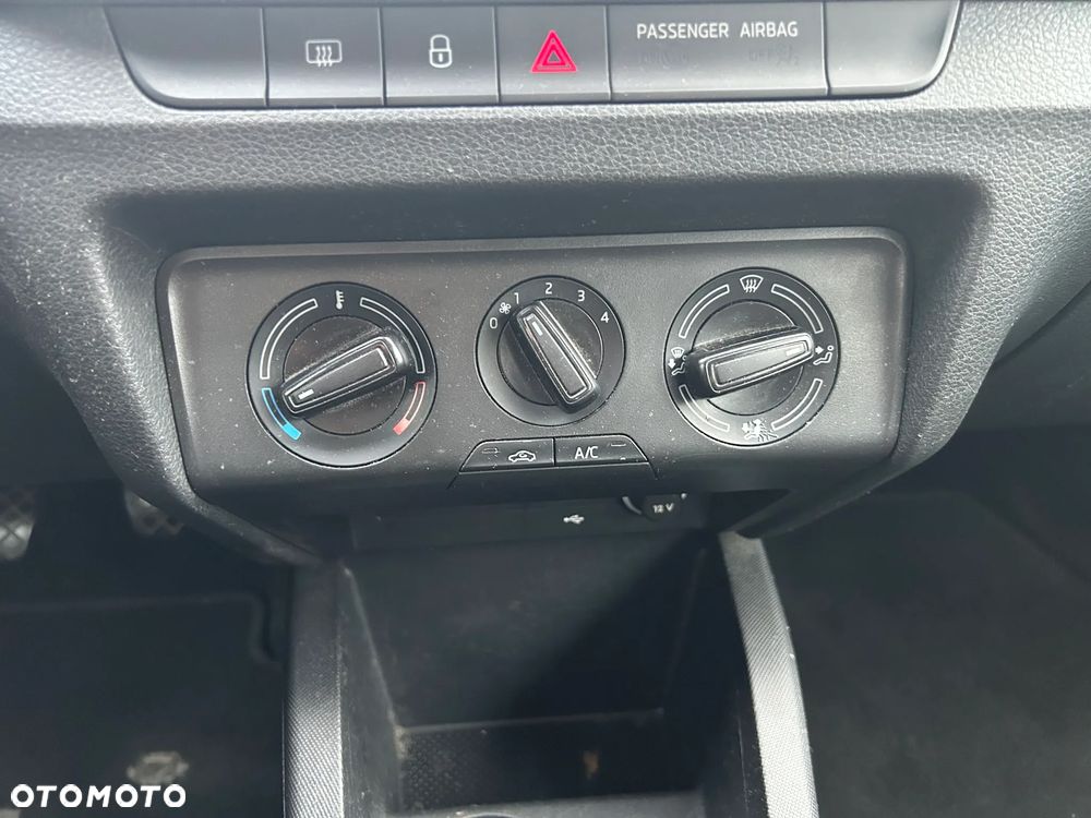 Skoda Fabia 1.0 TSI Ambition - 24
