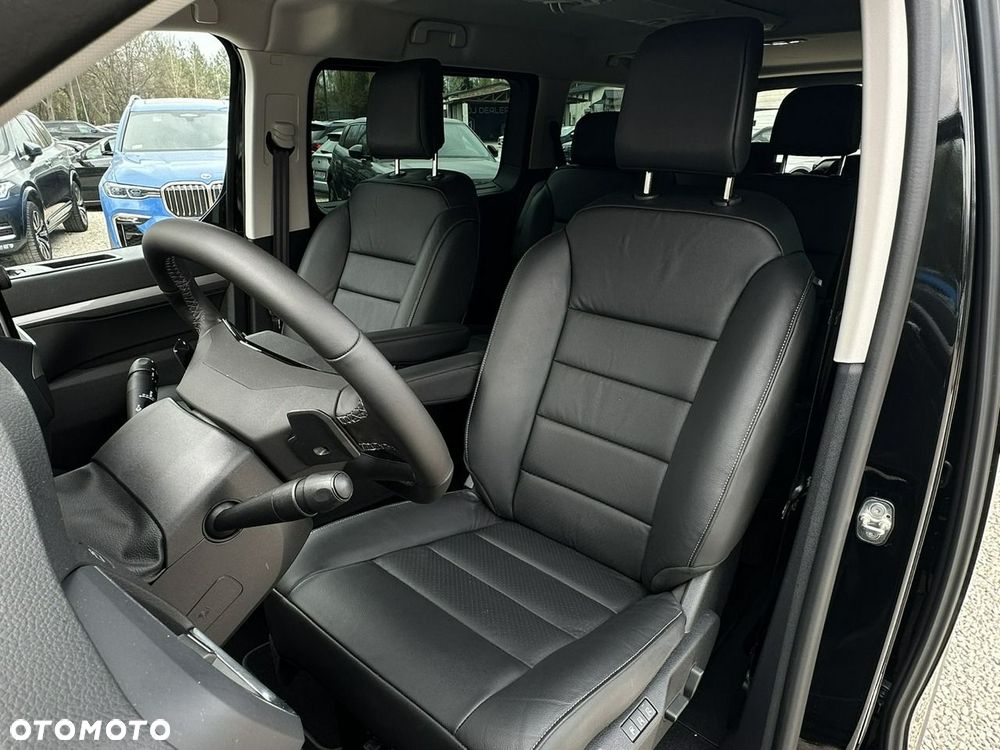 Peugeot Traveller - 14