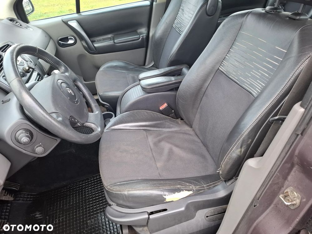 Renault Scenic - 6