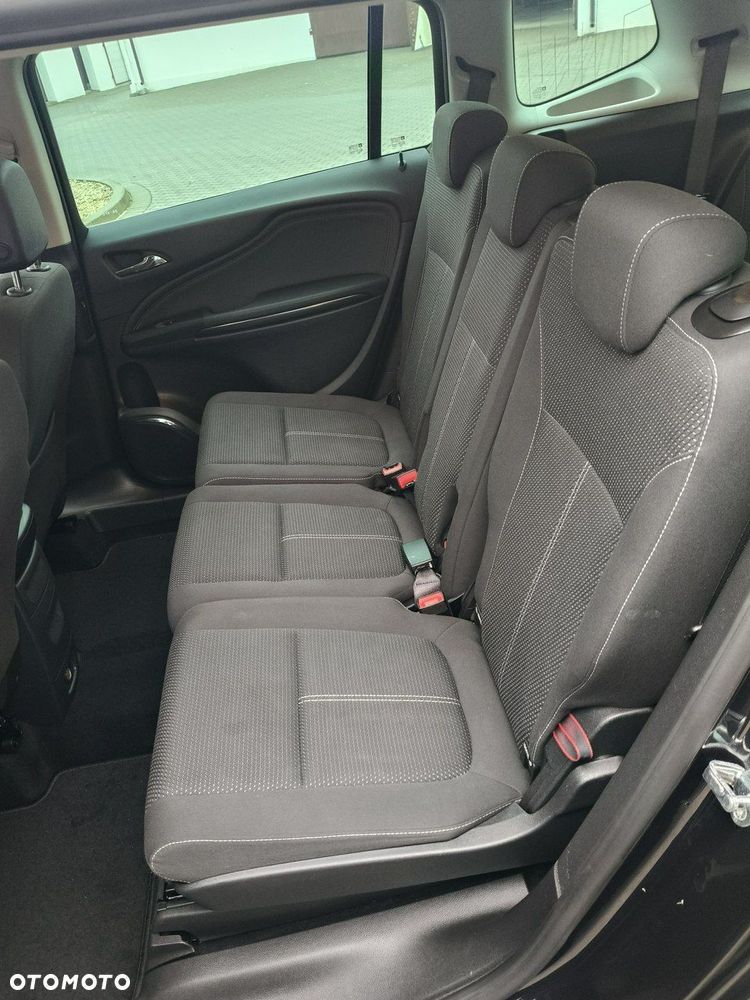 Opel Zafira - 16