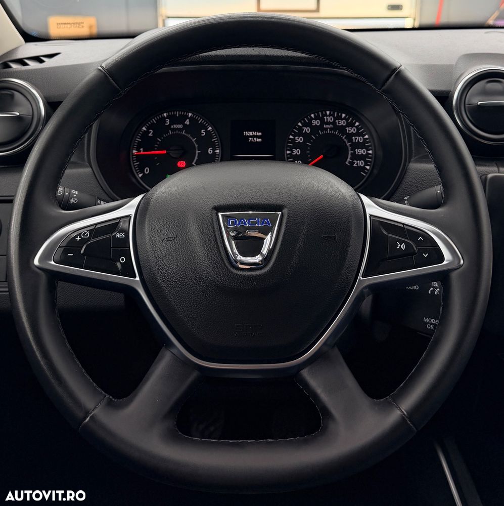 Dacia Duster TCe 100 Essential - 34