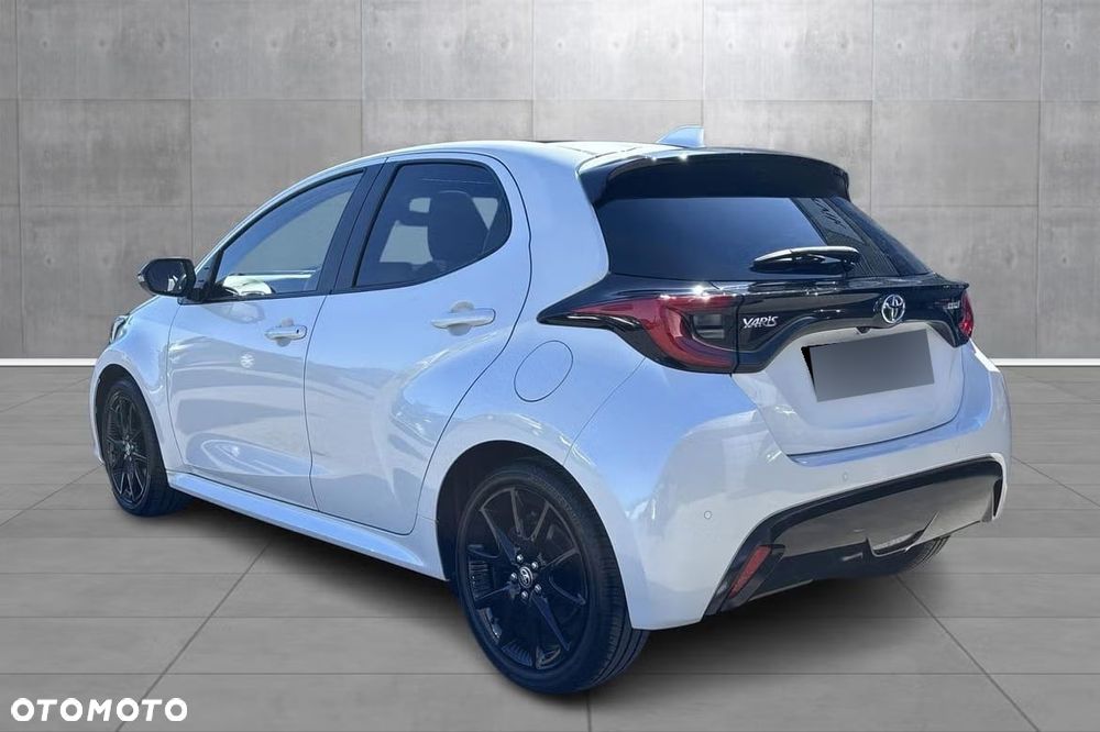 Toyota Yaris Hybrid 1.5 Selection Style - 6