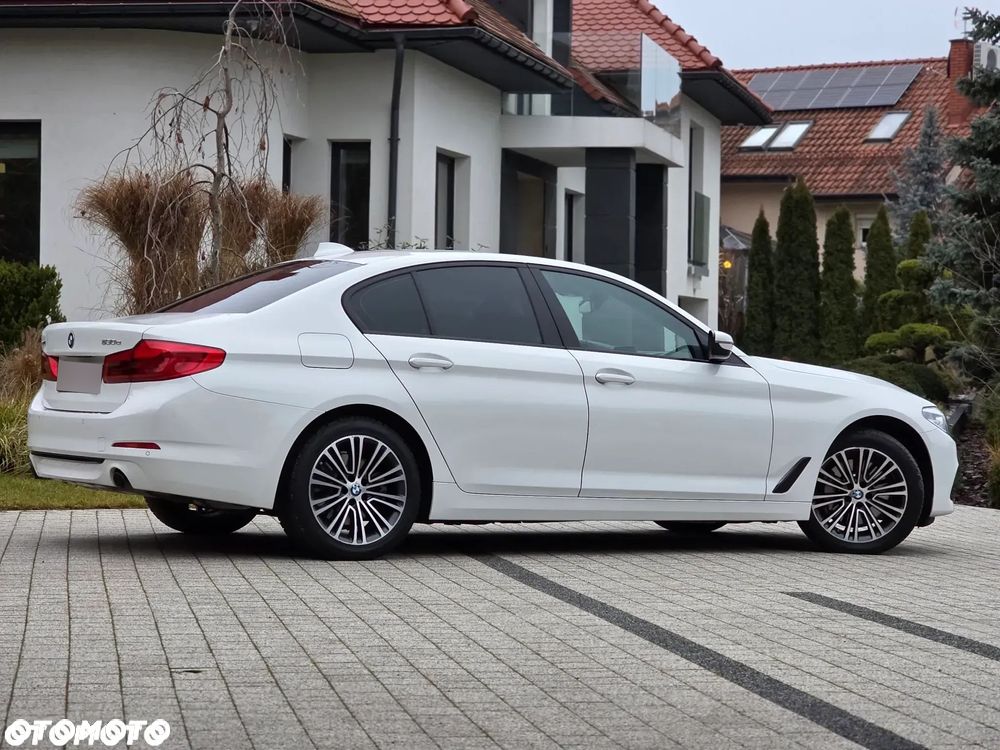 BMW Seria 5 530e iPerformance xDrive Sport Line sport - 8
