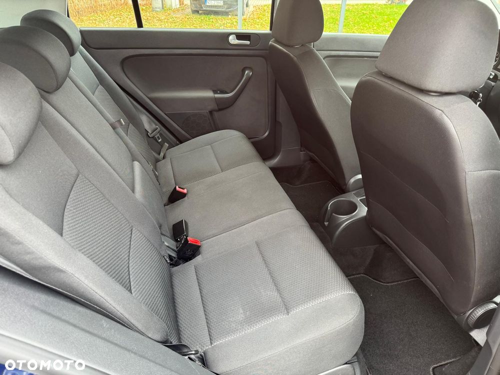 Volkswagen Golf Plus - 16