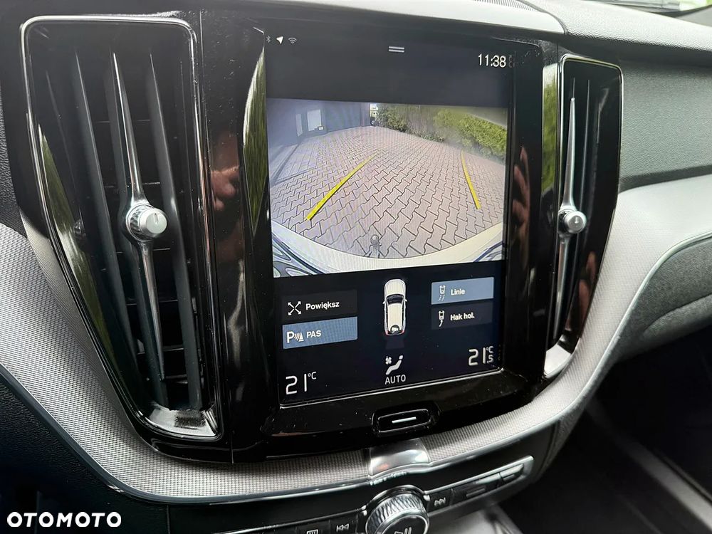 Volvo XC 60 D4 AWD Geartronic RDesign - 22