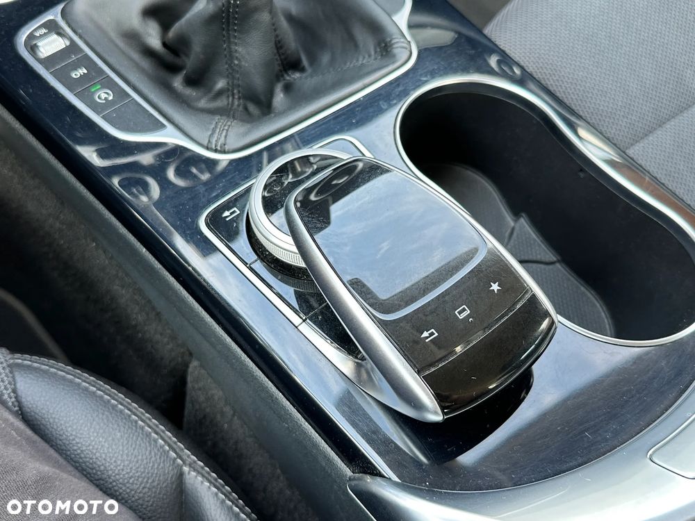 Mercedes-Benz Klasa C - 21