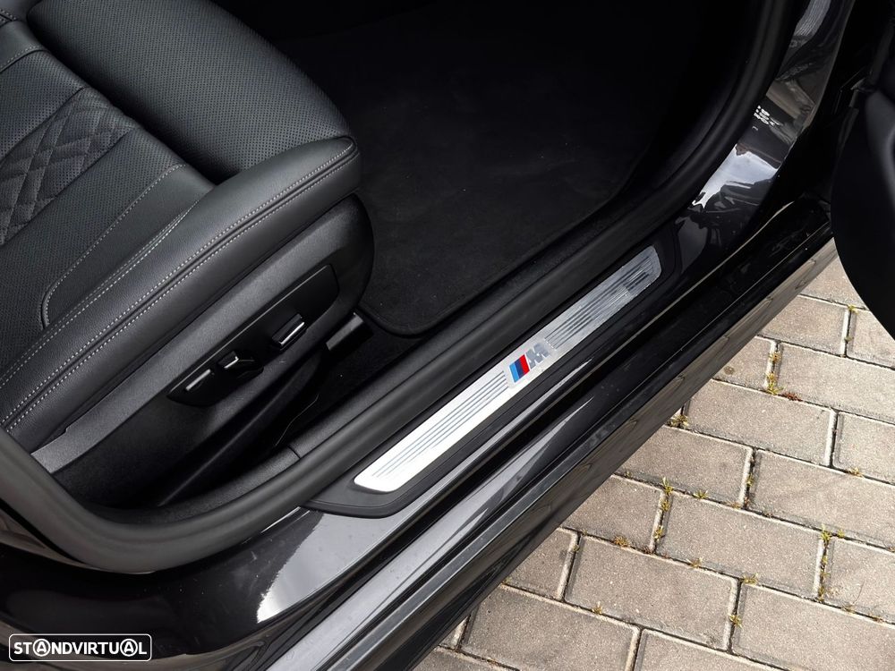 BMW 530 e Pack M - 12