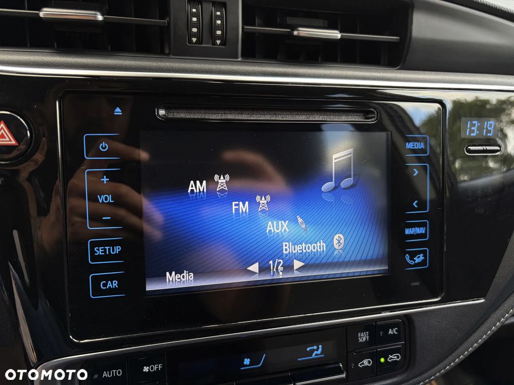 Toyota Auris - 28
