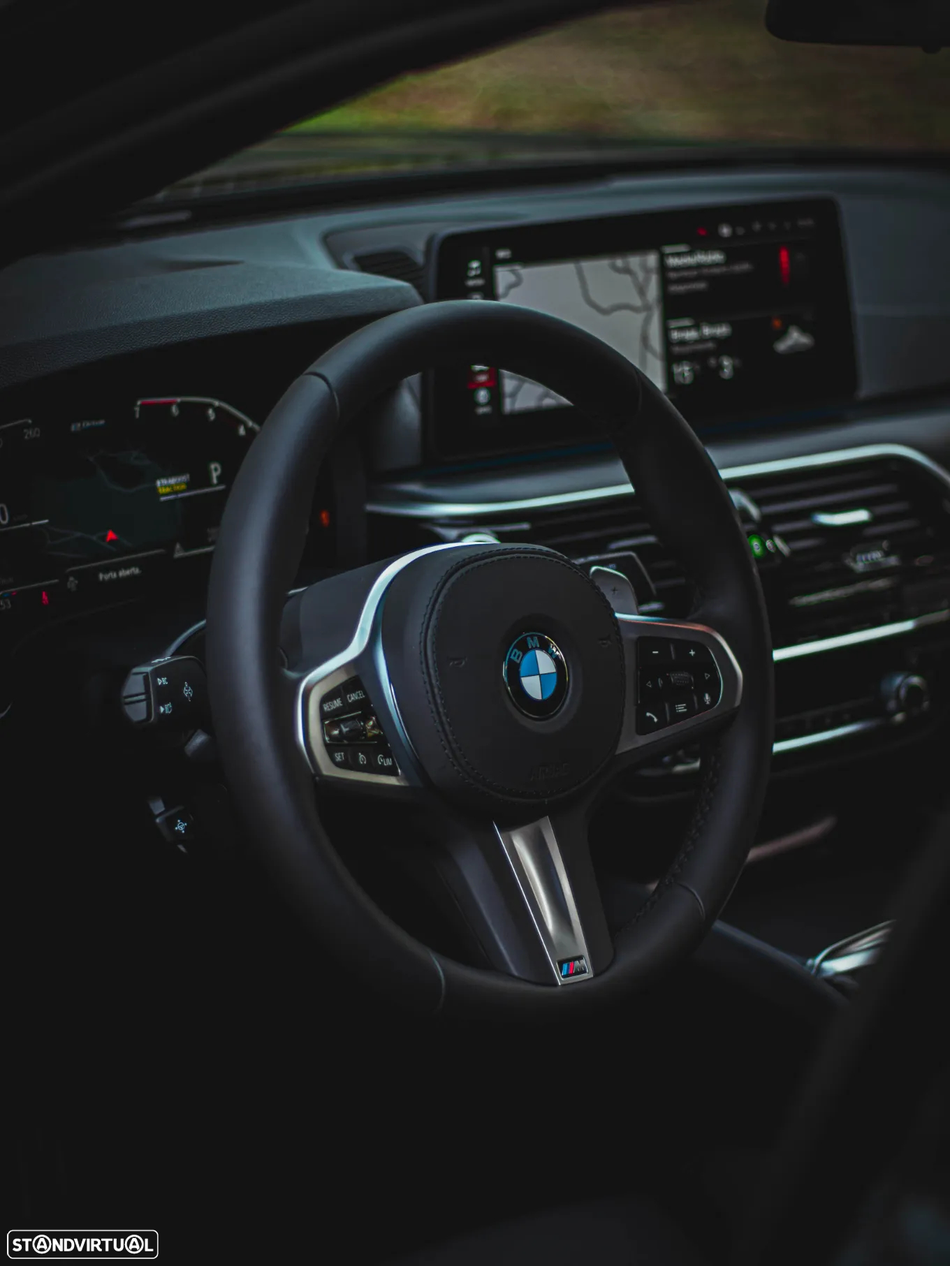 BMW 530 e Pack Desportivo M - 22