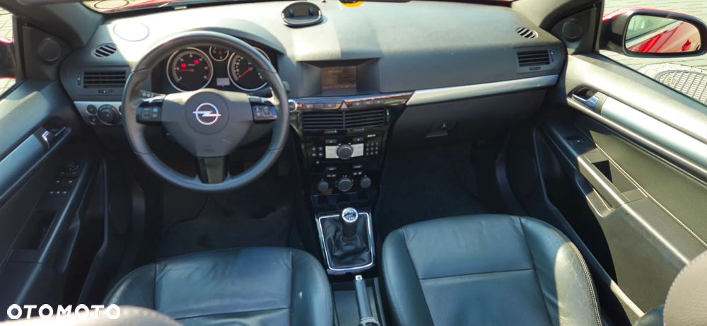 Opel Astra GTC 1.9 CDTI Cosmo - 10