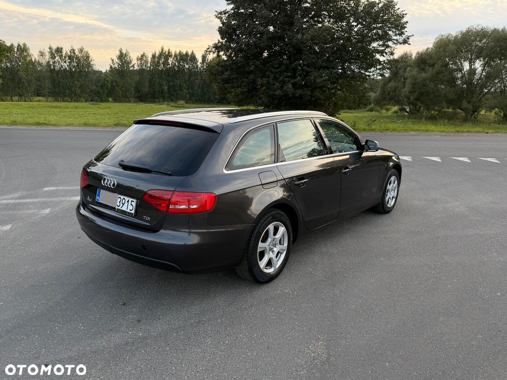 Audi A4 Avant 2.0 TDI - 5